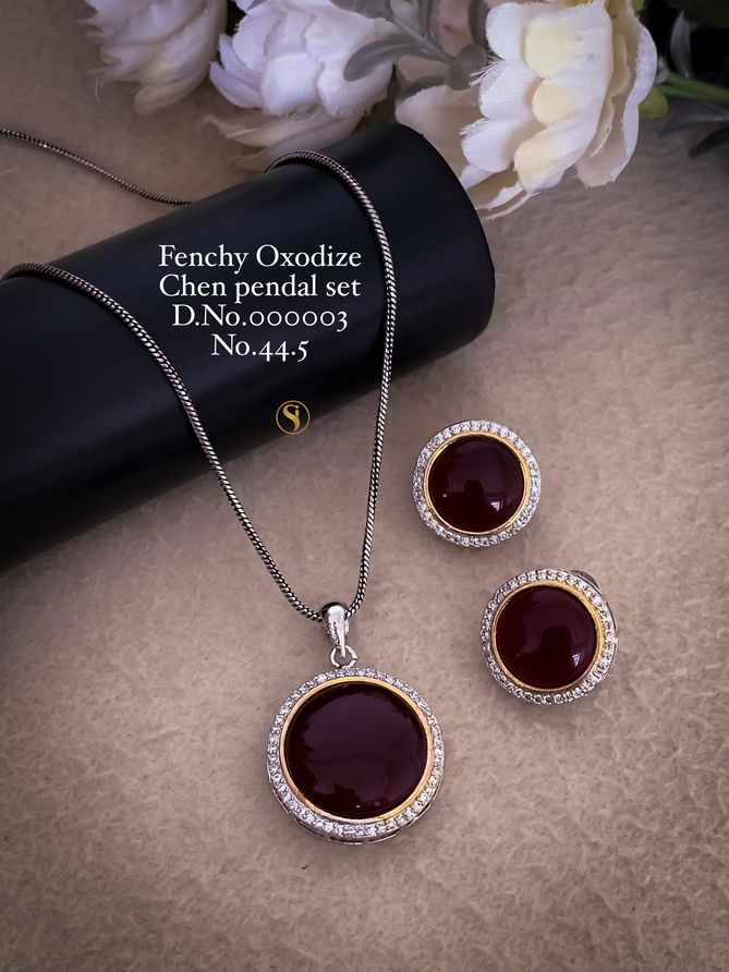 Fancy Designer Latest Oxodize Chain Pendant Set Wholesale Price In Surat
